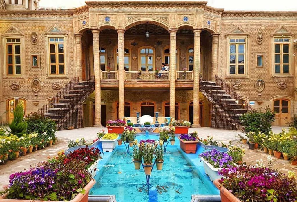 بازسازی خانه های قدیمی روستایی